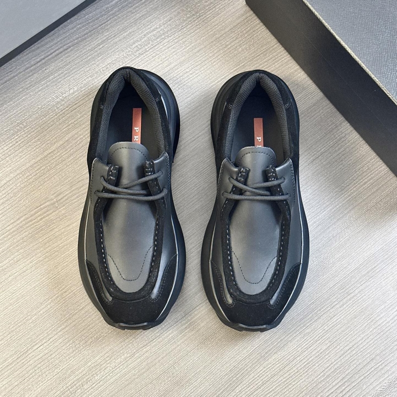 Pra*a casual shoes